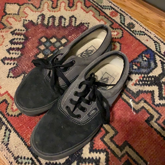 Suede Black Vans - Picture 1 of 4